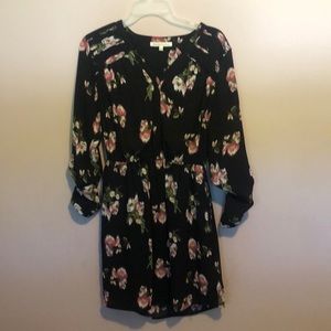 Small, black and floral daniel rainn long sleeved dress
